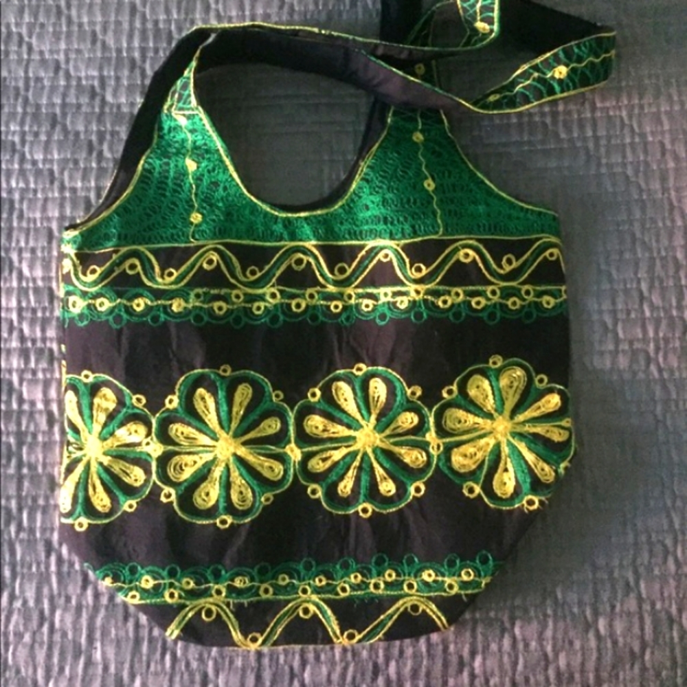 Embroidered Bag Sourced from Malawi 🇲🇼 New NWOT Beach, Baby, Festival!